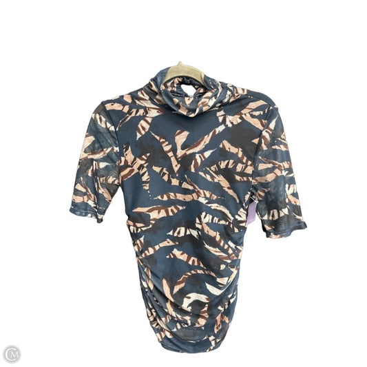 Top Short Sleeve By Cable And Gauge In Navy, Size: S