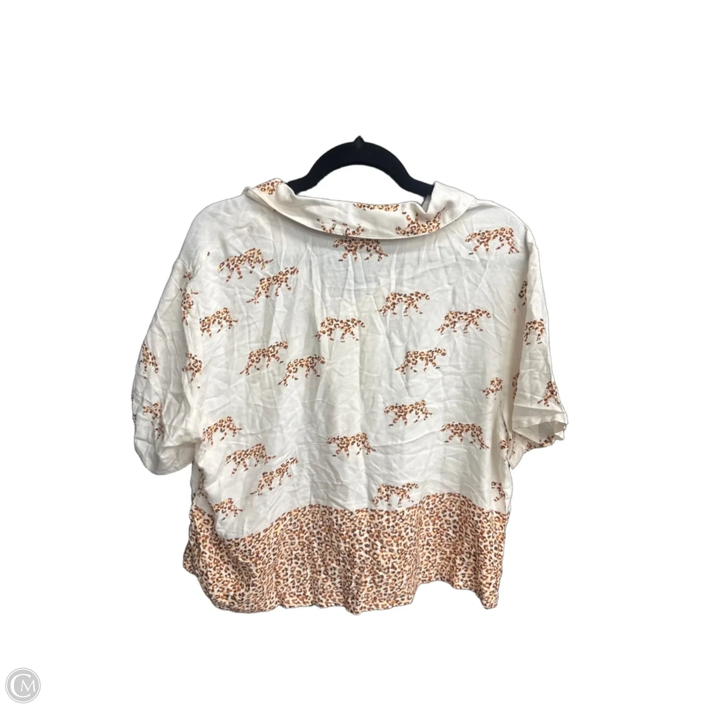 Top Short Sleeve By Clothes Mentor In Cream, Size: M