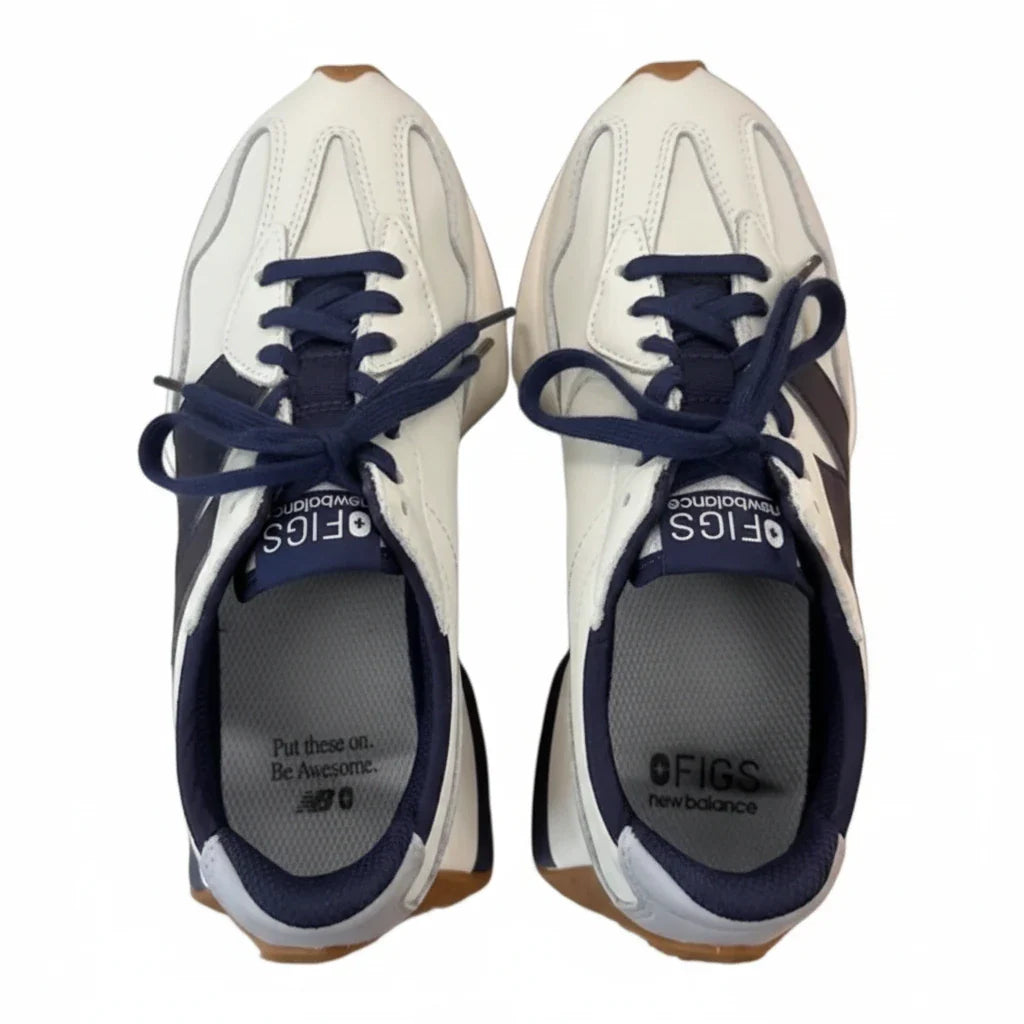 Shoes Sneakers By New Balance In Cream, Size: 7.5