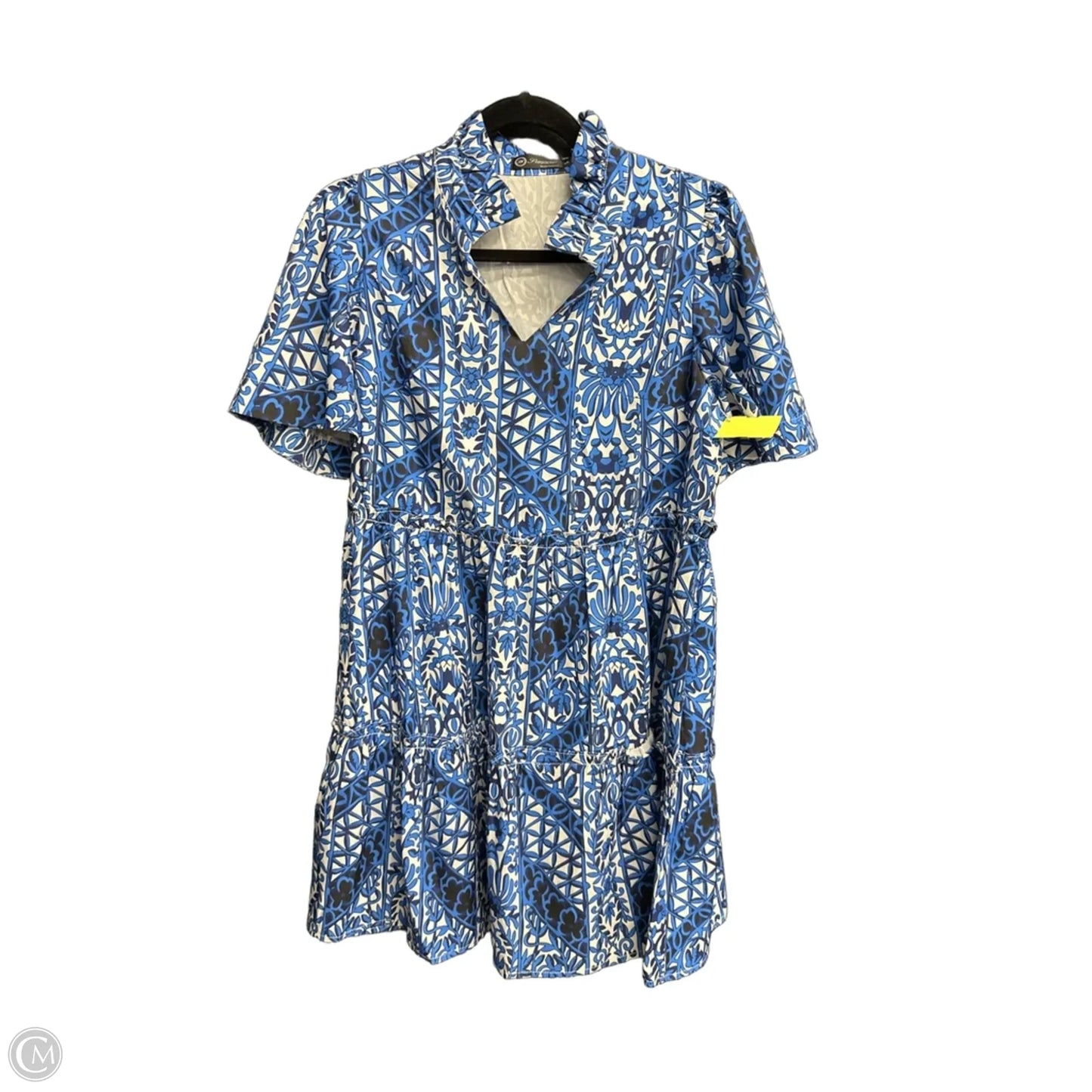 Dress Casual Short By Clothes Mentor In Blue & White, Size: S
