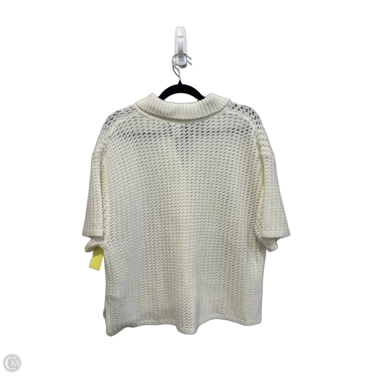 Sweater Short Sleeve By Divided In White, Size: M