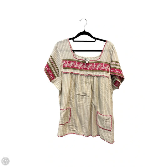 Top Short Sleeve By Clothes Mentor In Beige, Size: M