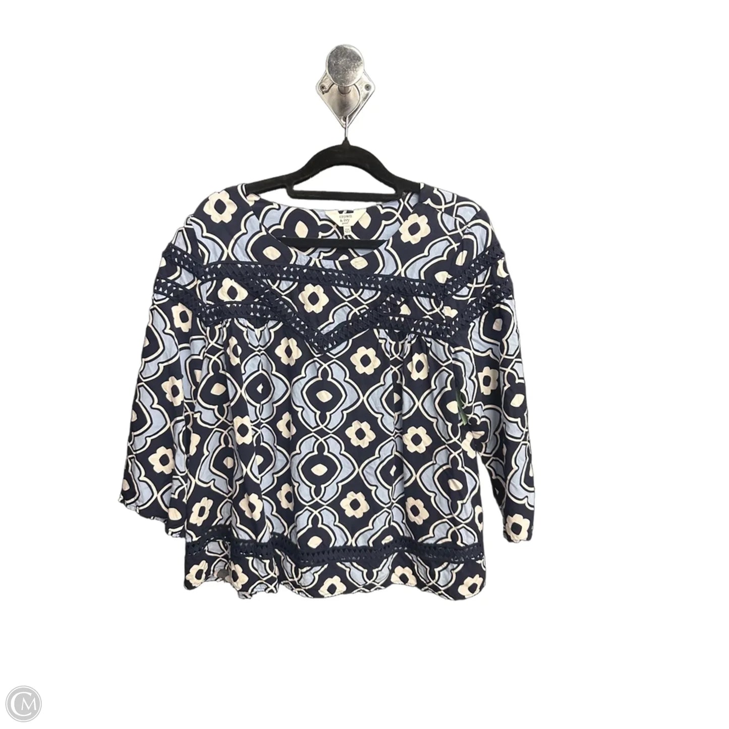 Top Short Sleeve By Crown And Ivy In Blue & White, Size: Mp