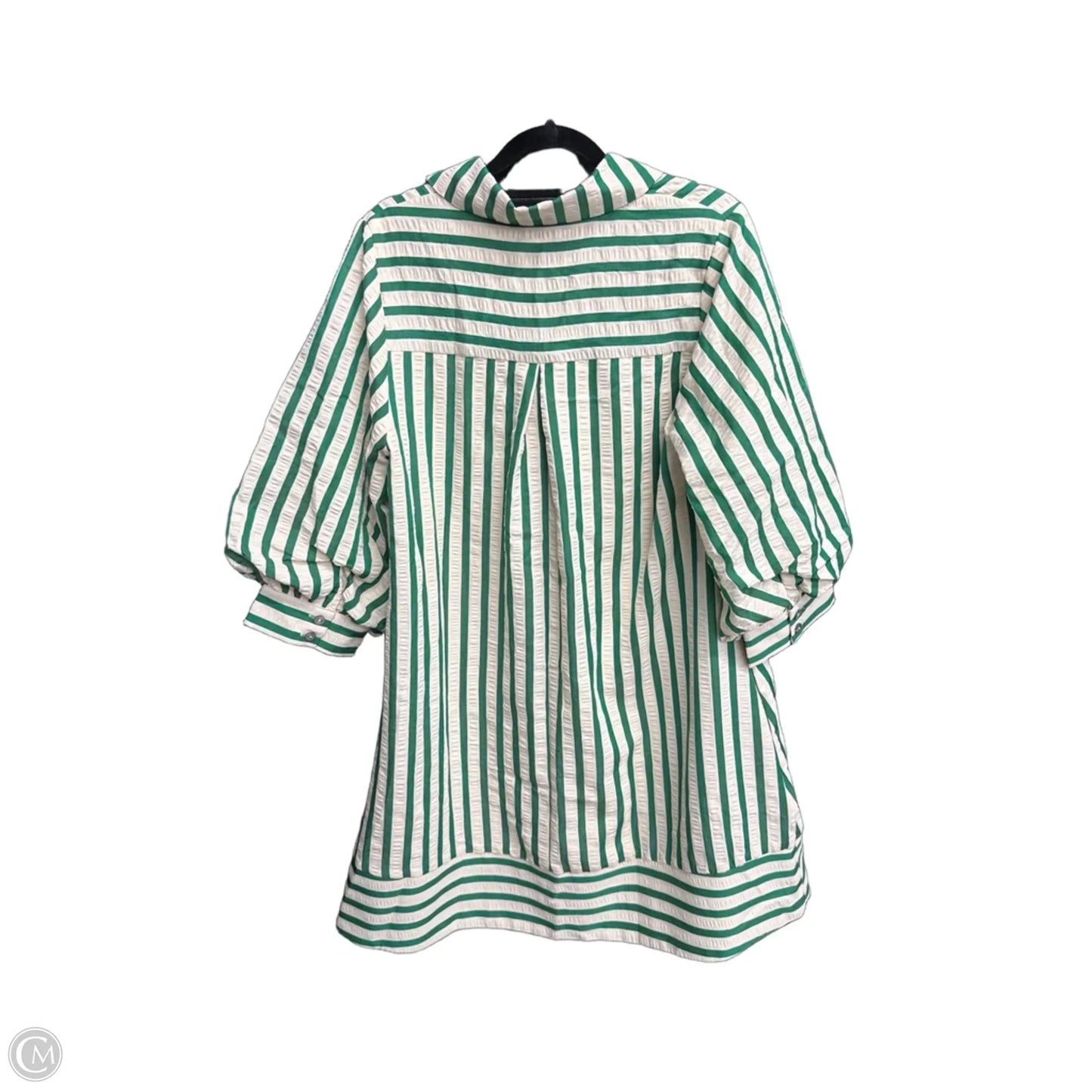 Dress Casual Short By Entro In Striped Pattern, Size: S