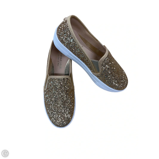 Shoes Sneakers By Clothes Mentor In Gold, Size: 7
