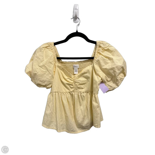 Top Short Sleeve By Clothes Mentor In Yellow, Size: S