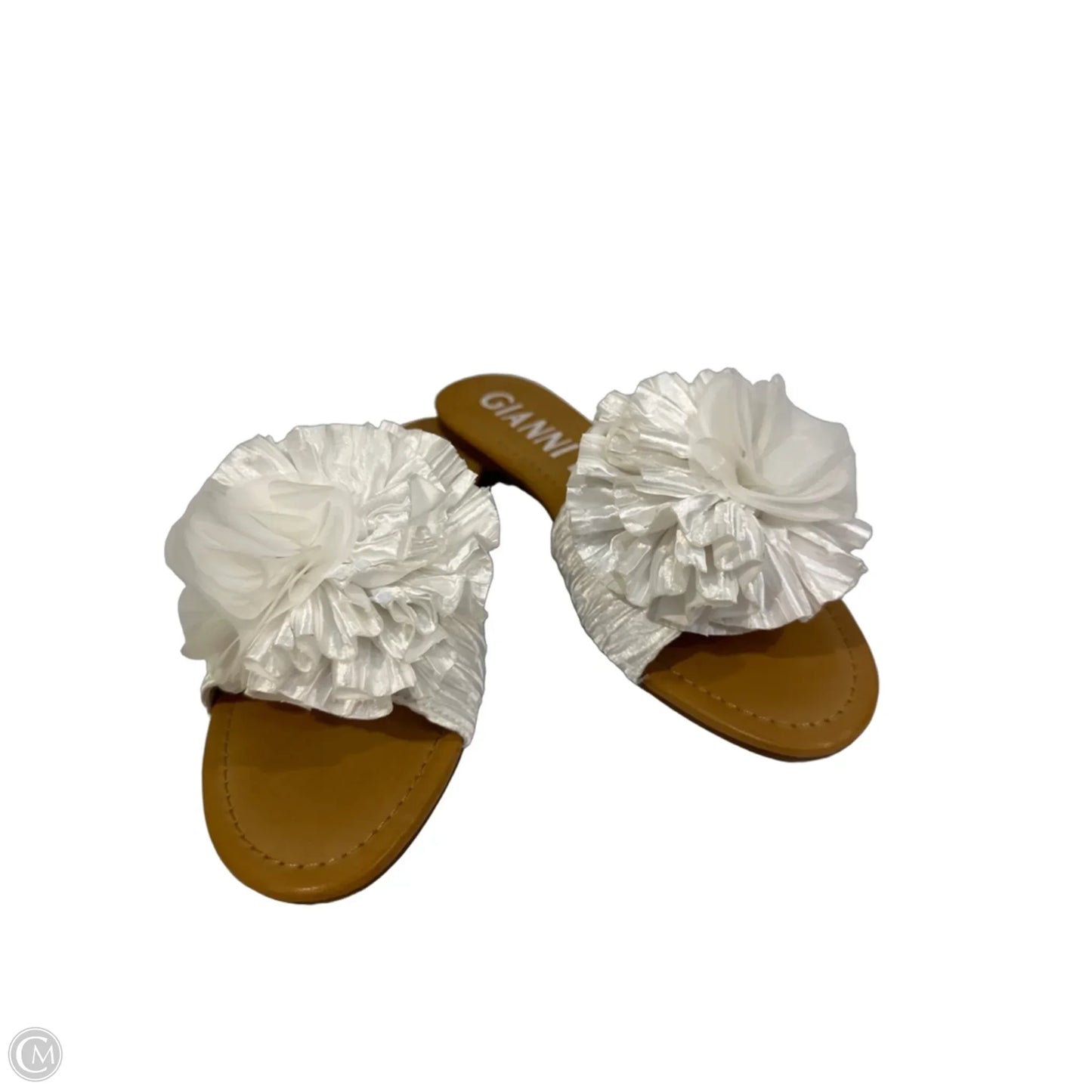 Shoes Flats By Gianni Bini In White, Size: 8
