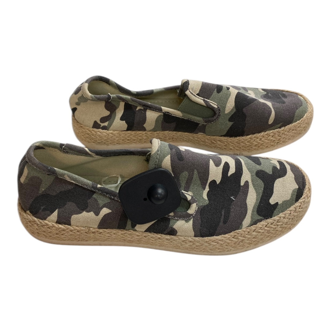 Shoes Flats By Esprit In Camouflage Print, Size:7.5
