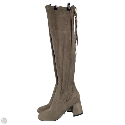 Boots Knee Heels By Liz Claiborne In Grey, Size: 7