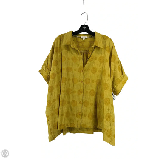 Top Short Sleeve By Umgee In Yellow, Size: L