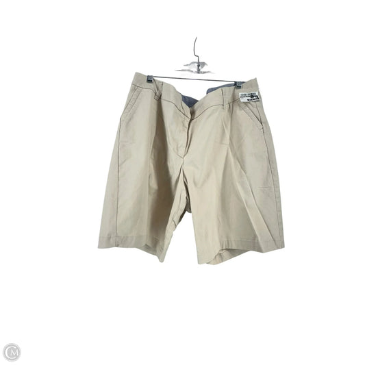 Shorts By Crown And Ivy In Cream, Size: 16