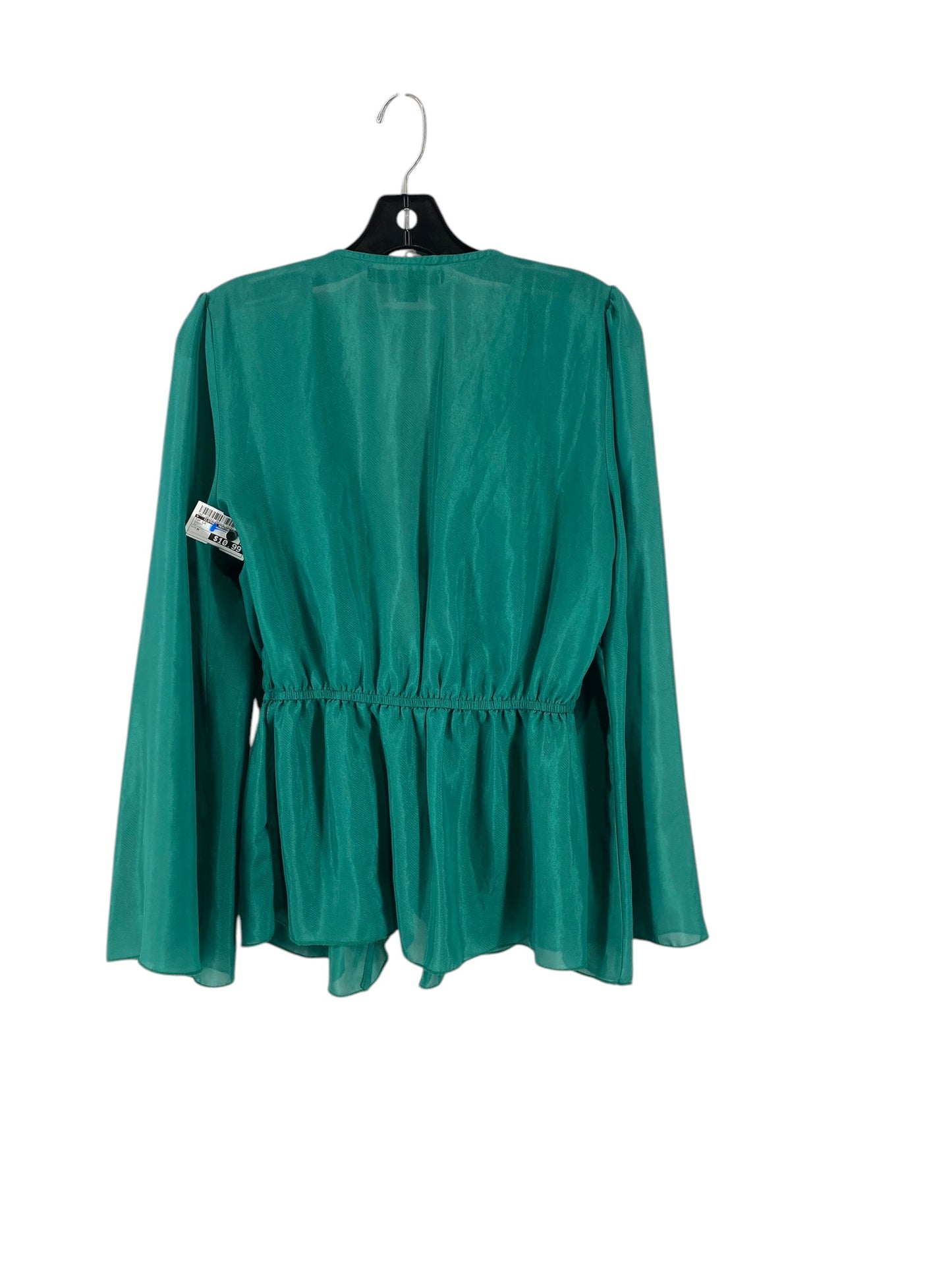 Top Long Sleeve By Clothes Mentor In Green, Size: M