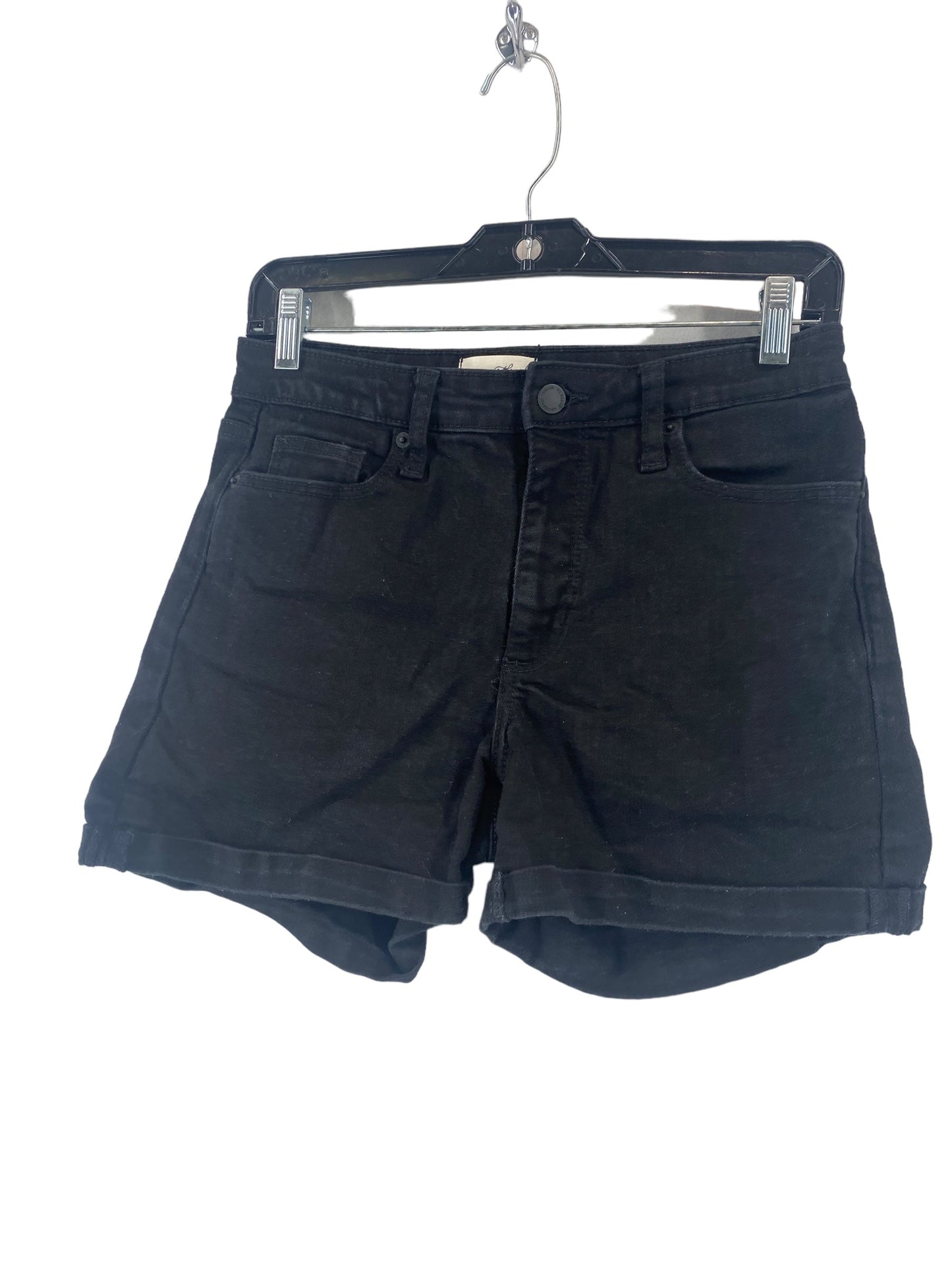 Shorts By Universal Thread  Size: 6