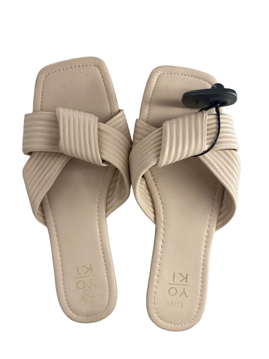 Sandals Flats By Yoki  Size: 11