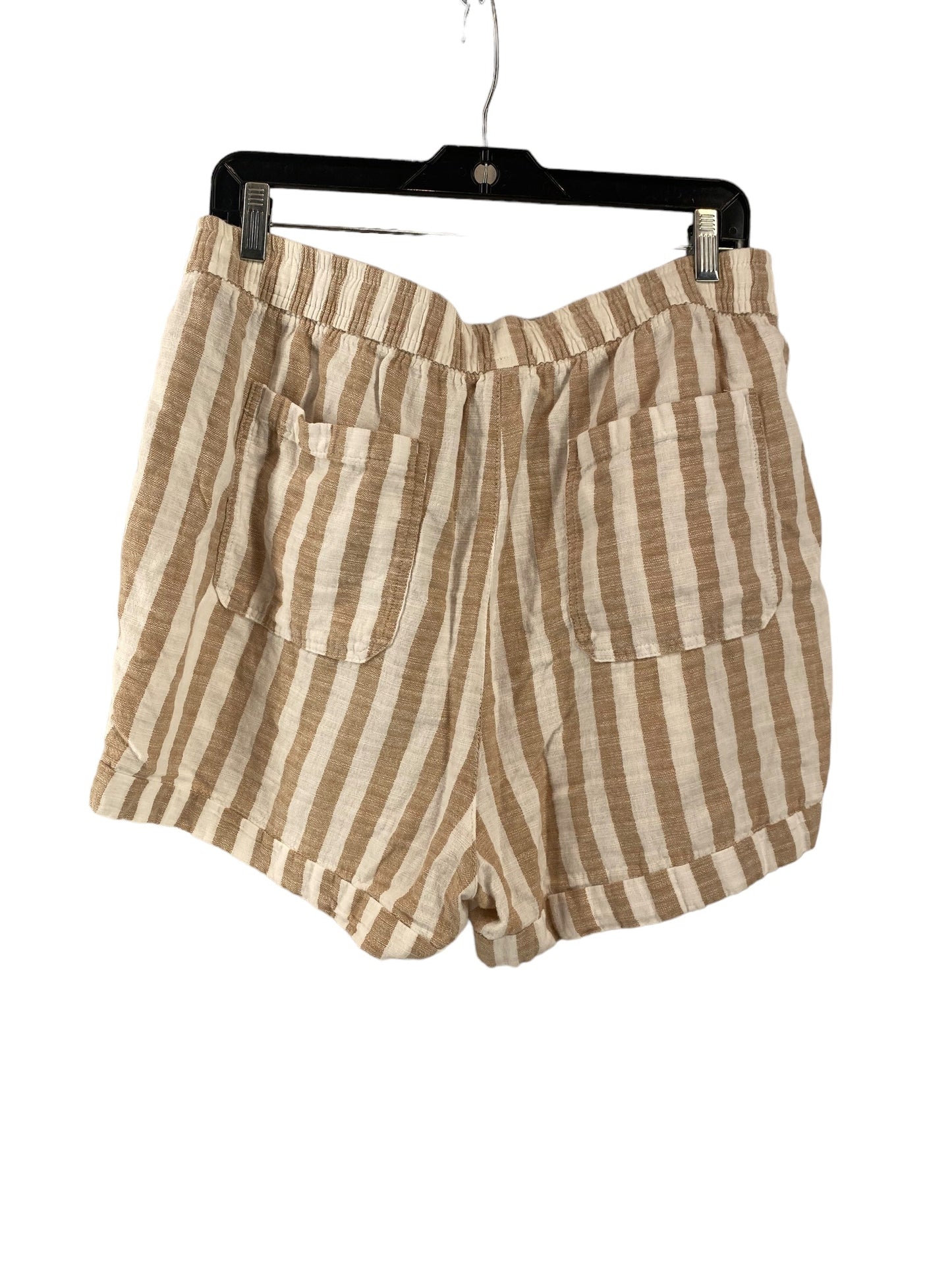 Tan Shorts Old Navy, Size L