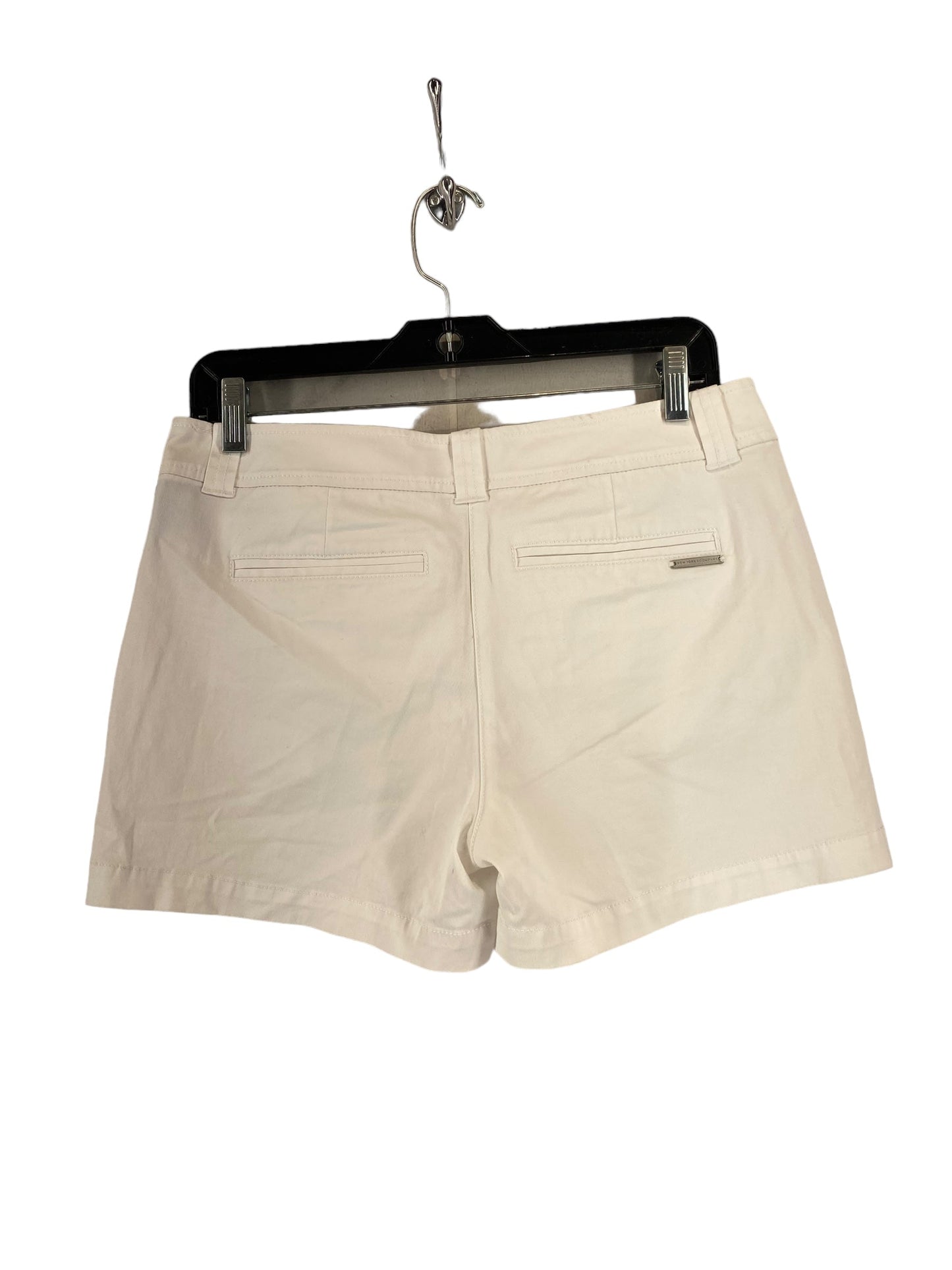 White Shorts New York And Co, Size 4