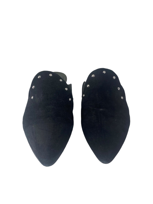 Black Shoes Flats Bernardo, Size 8.5