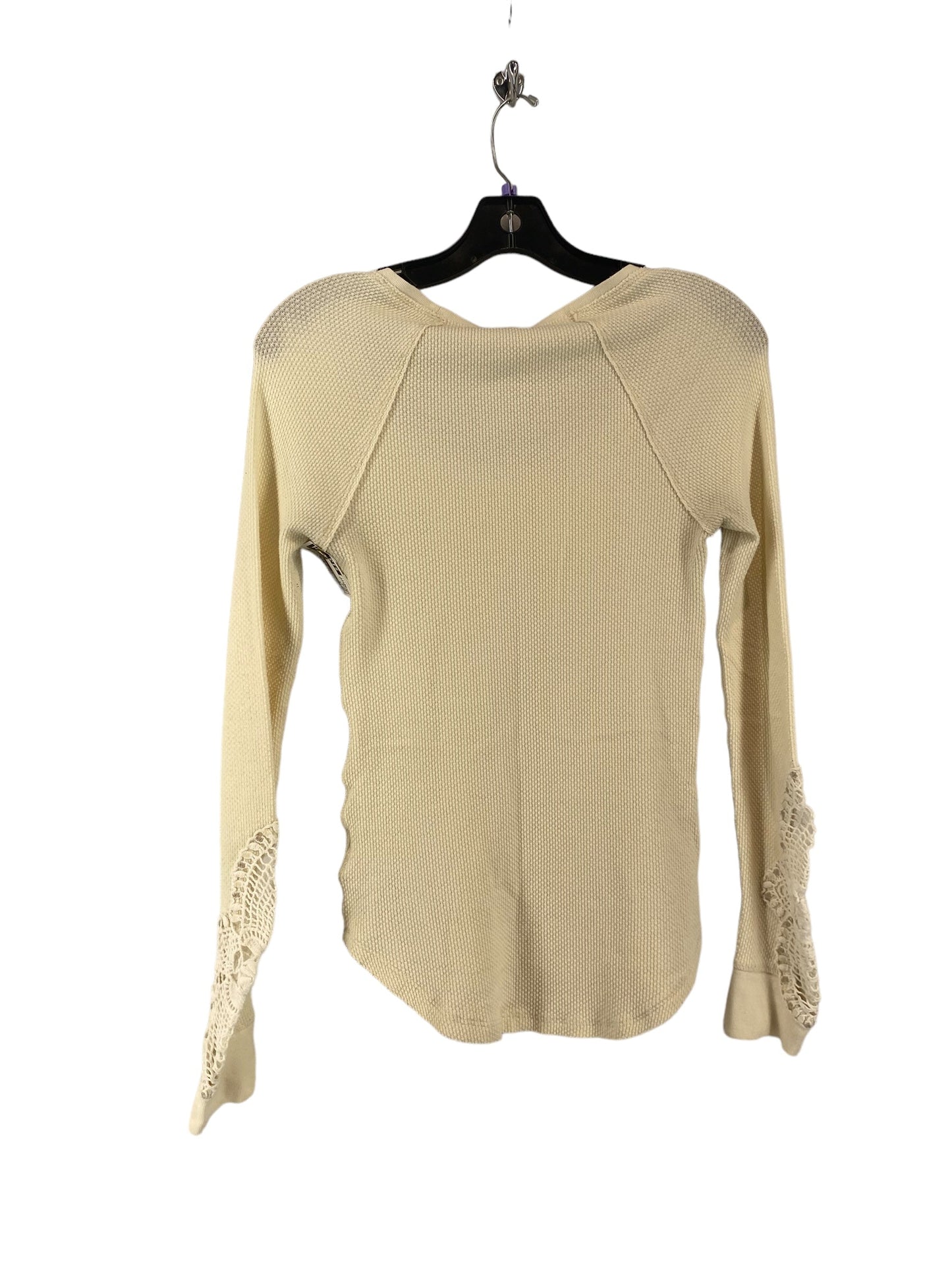 Top Long Sleeve By We The Free In White, Size: Petite   S