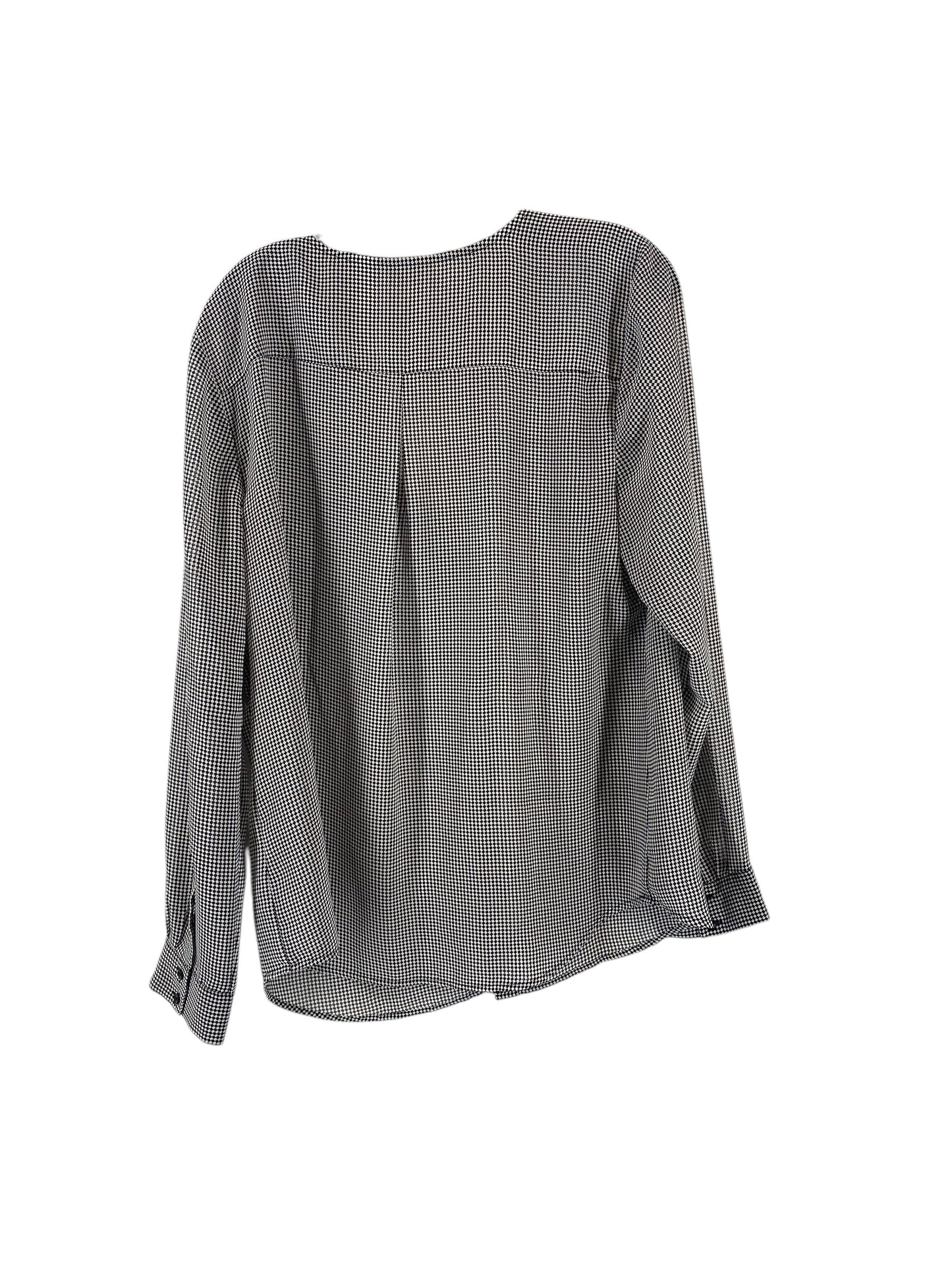 Top Long Sleeve By Liz Claiborne In Checkered Pattern, Size: Xl