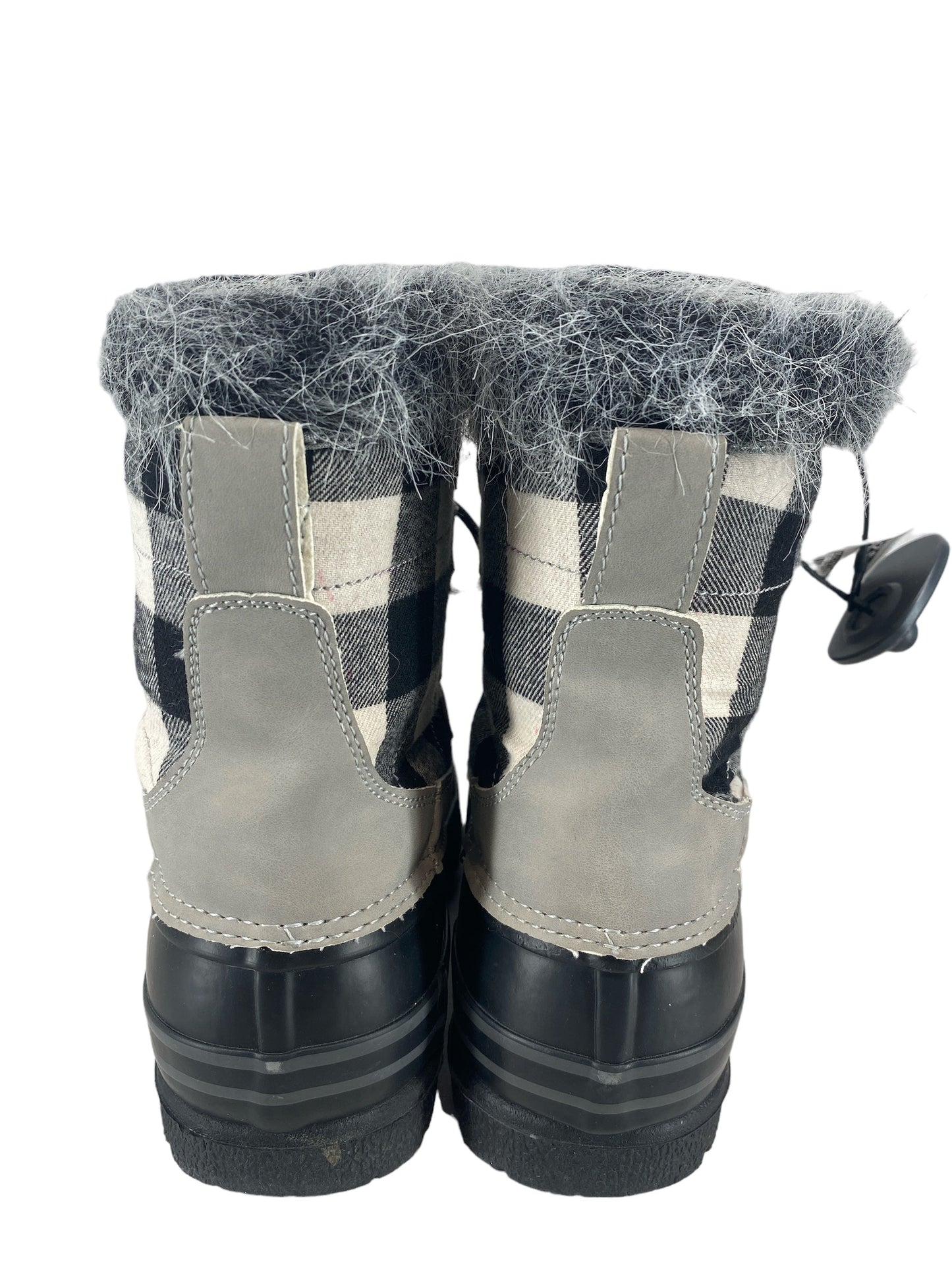 Boots Snow By Natural Reflections  Size: 6