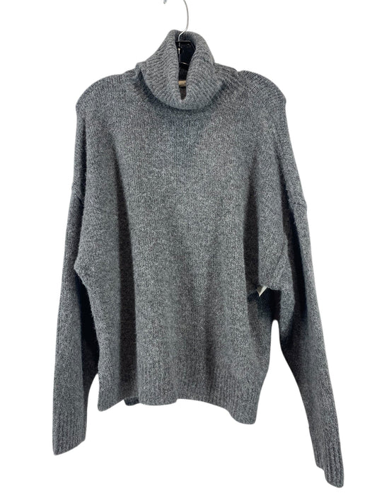 Sweater By Max Studio In Grey, Size: M