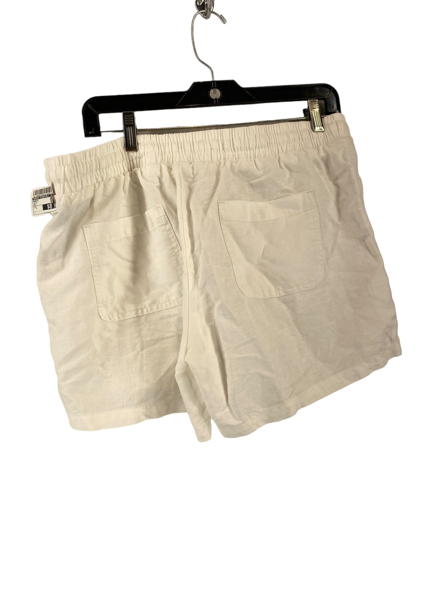 White Shorts Amazon Essentials, Size L