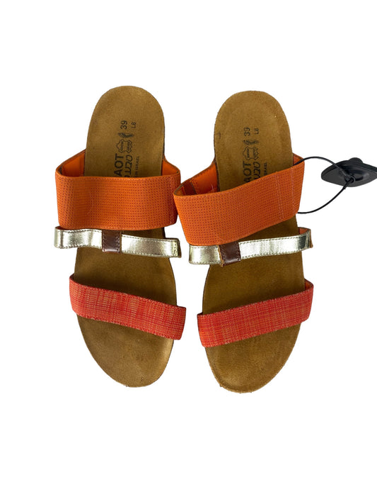 Orange Sandals Flats Clothes Mentor, Size 7.5
