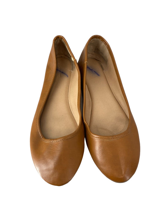 Brown Shoes Flats Universal Thread, Size 9.5