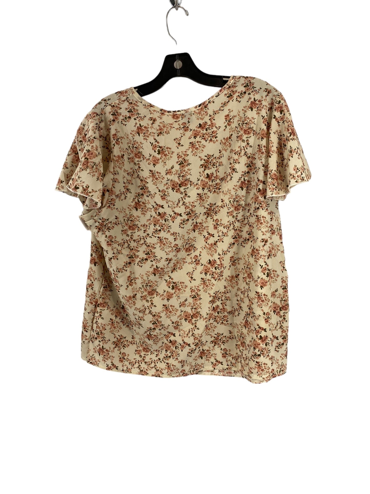 Top Short Sleeve By Shein In Tan, Size: 1x