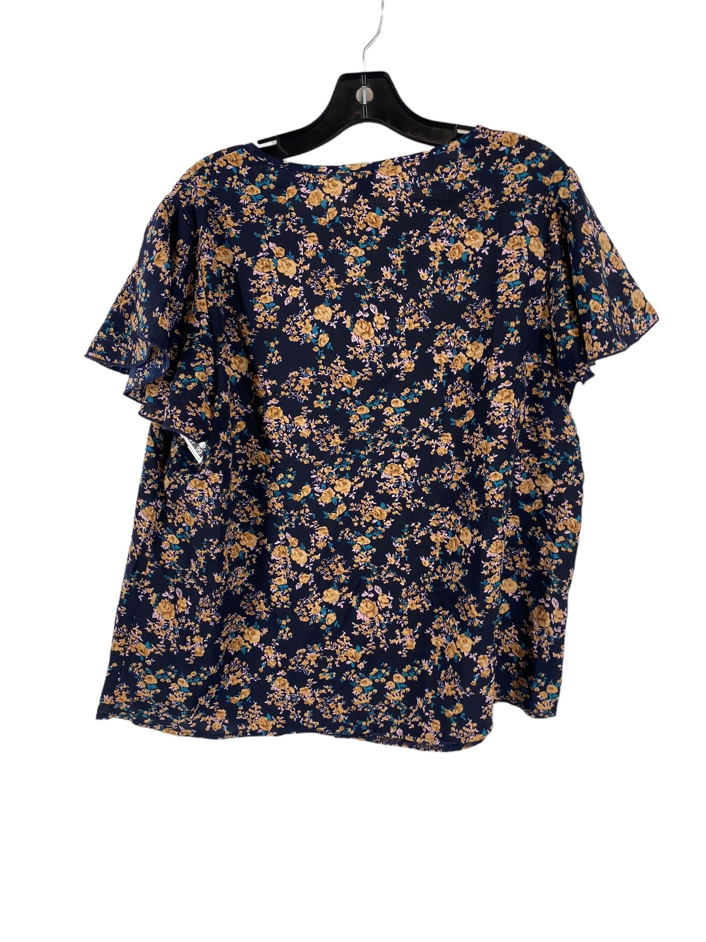 Top Short Sleeve By Shein In Black, Size: Xl