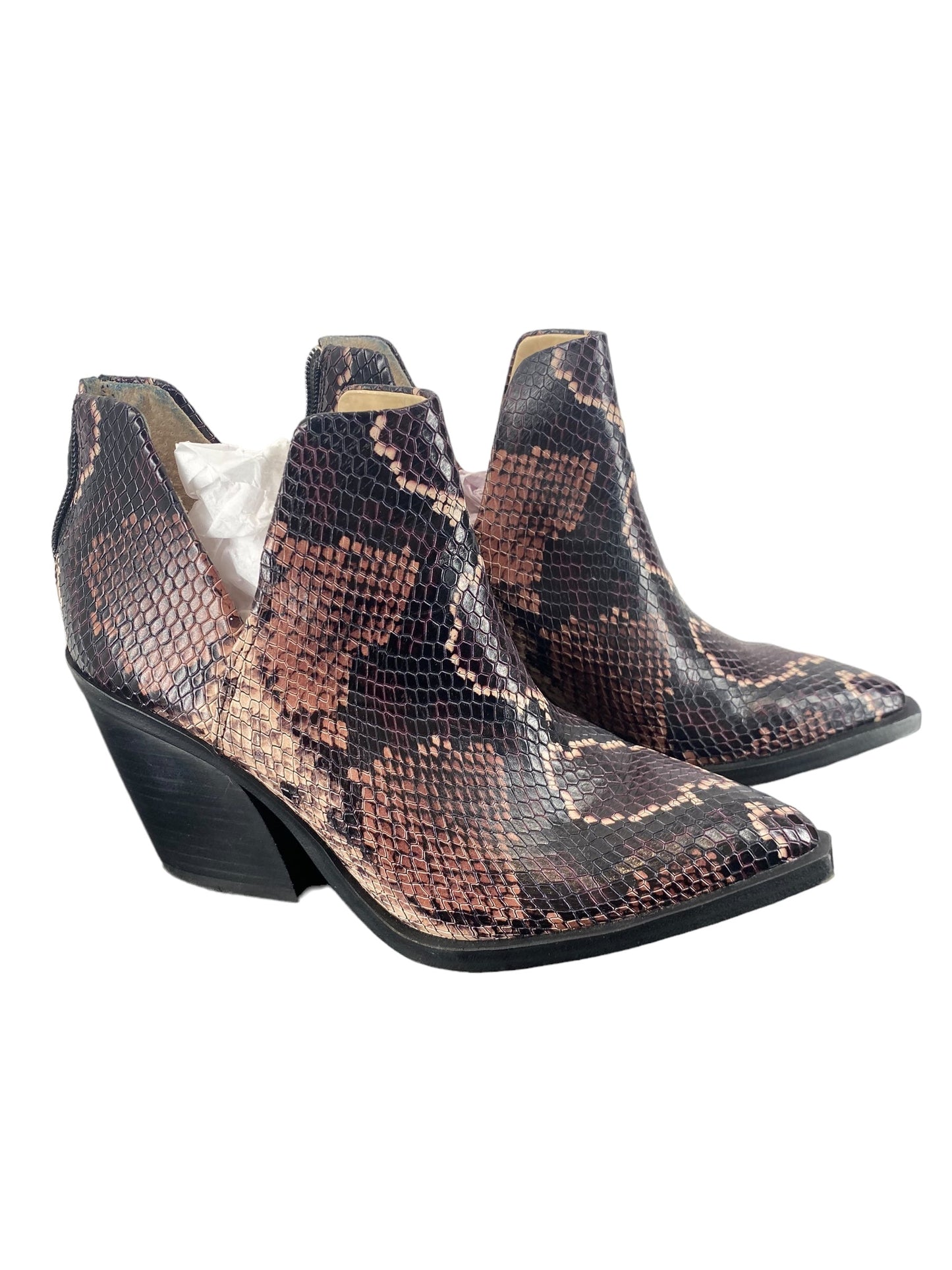 Boots Ankle Heels By Vince Camuto In Snakeskin Print, Size: 6