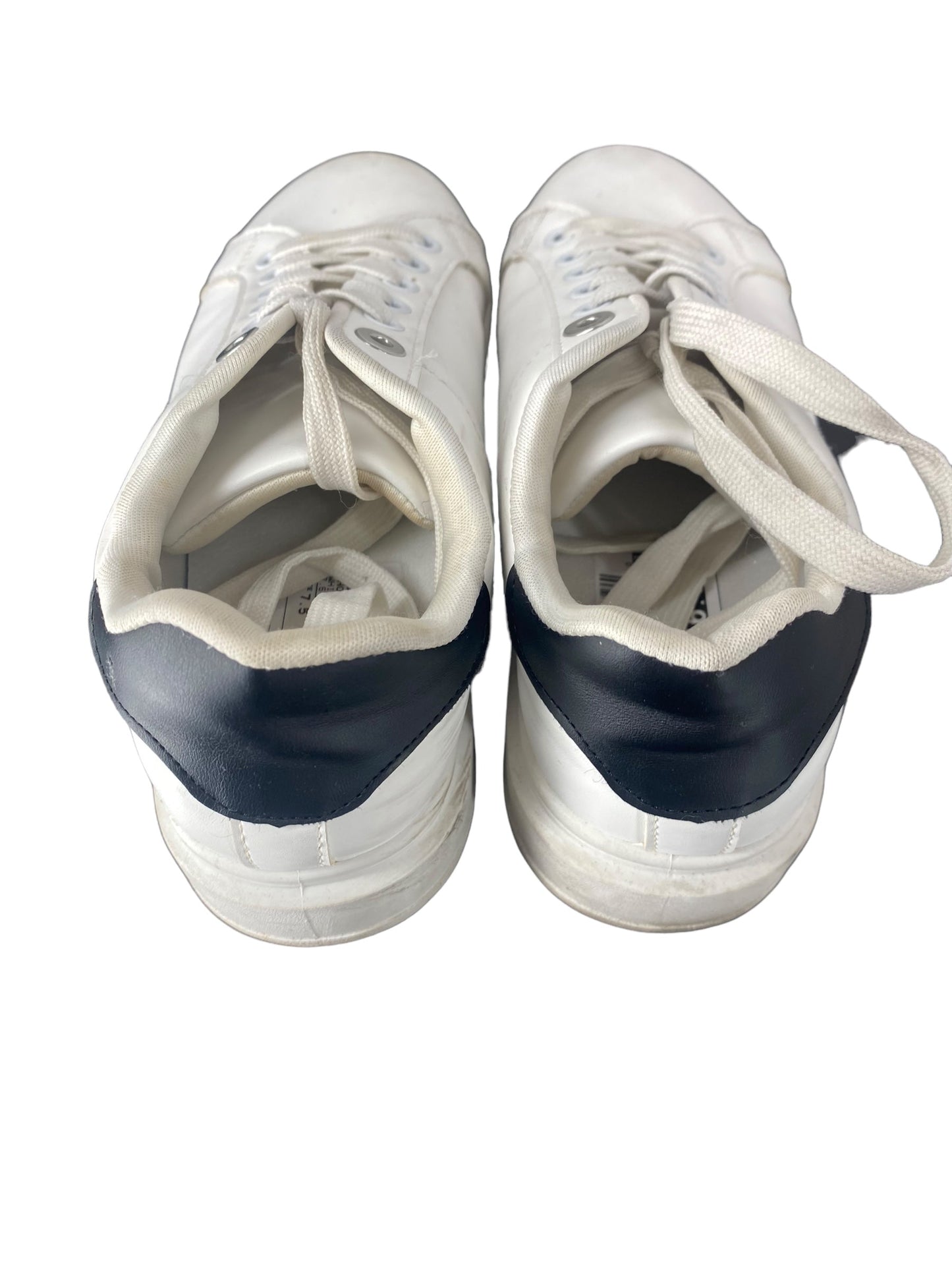 Shoes Sneakers By Madden Girl In White, Size: 7.5