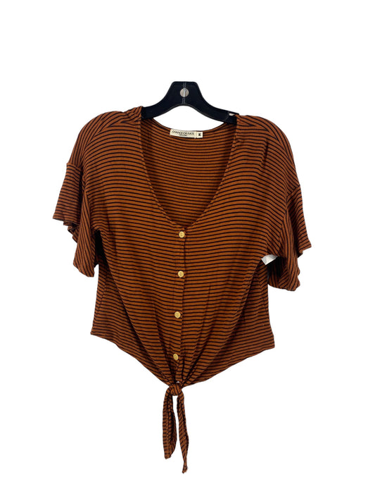 Top Short Sleeve By Clothes Mentor In Brown, Size: M