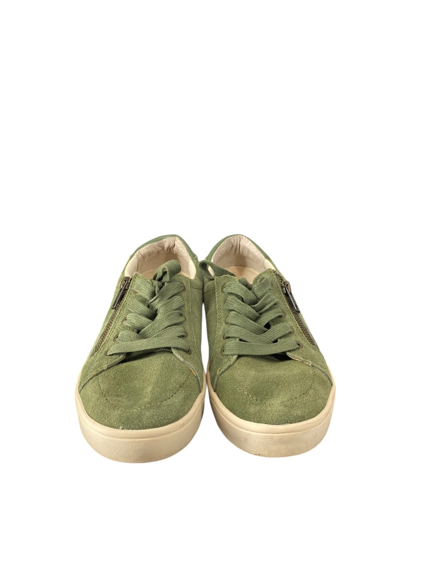 Shoes Sneakers By Clothes Mentor In Green, Size: 6.5