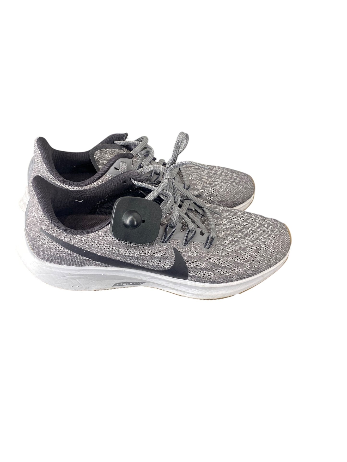 Shoes Athletic By Nike  Size: 9.5