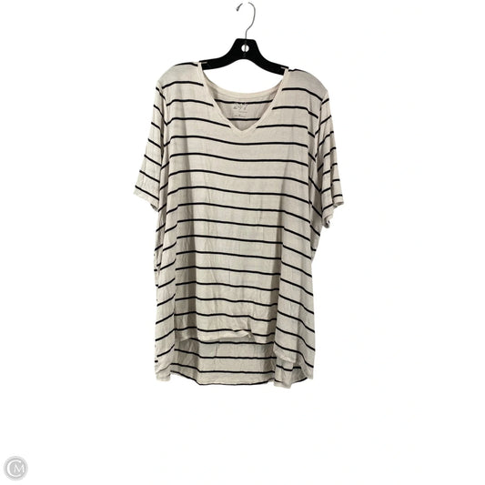 Top Short Sleeve By Maurices In Striped Pattern, Size: 2x