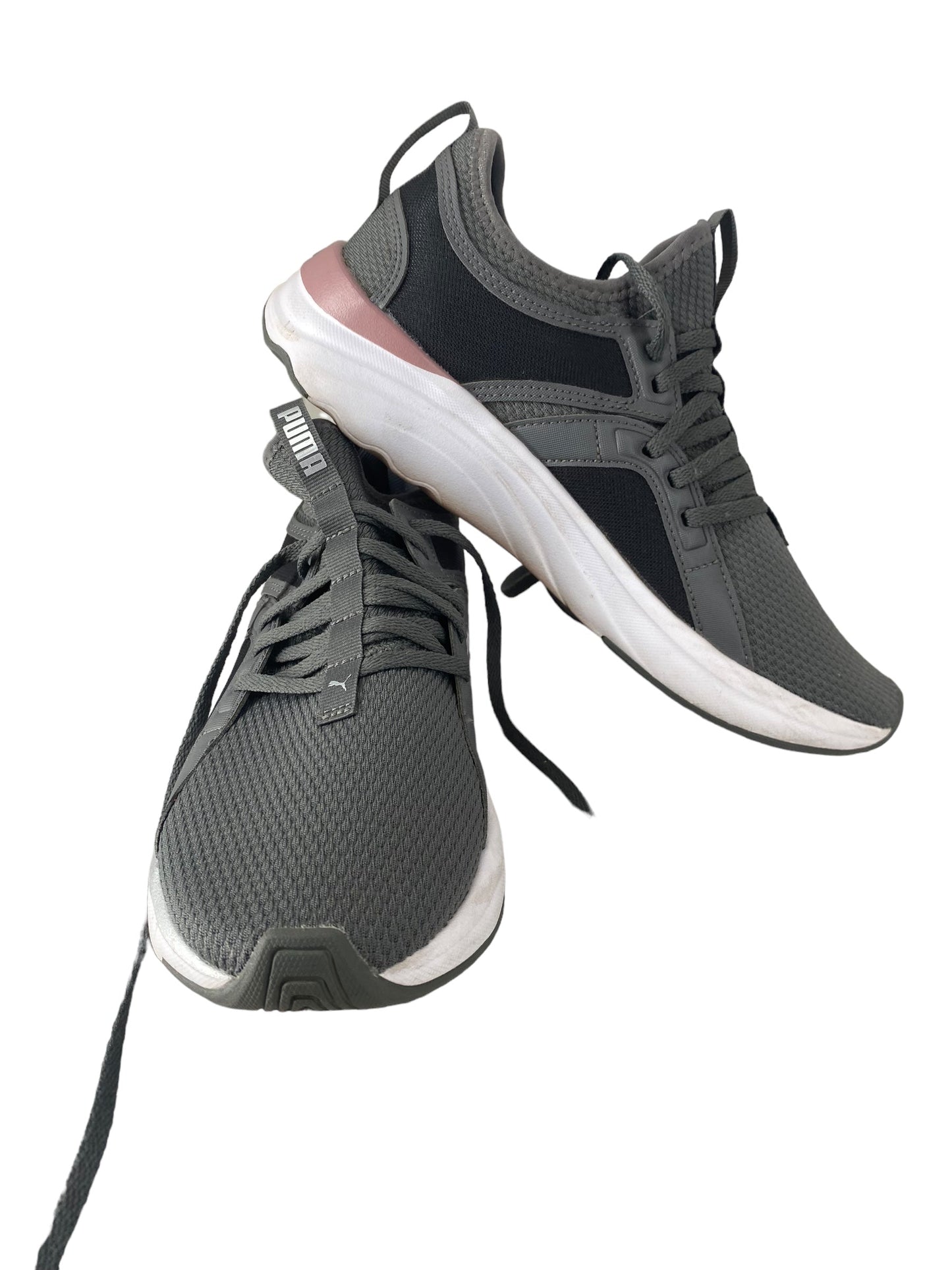 Grey Shoes Athletic Puma, Size 9.5