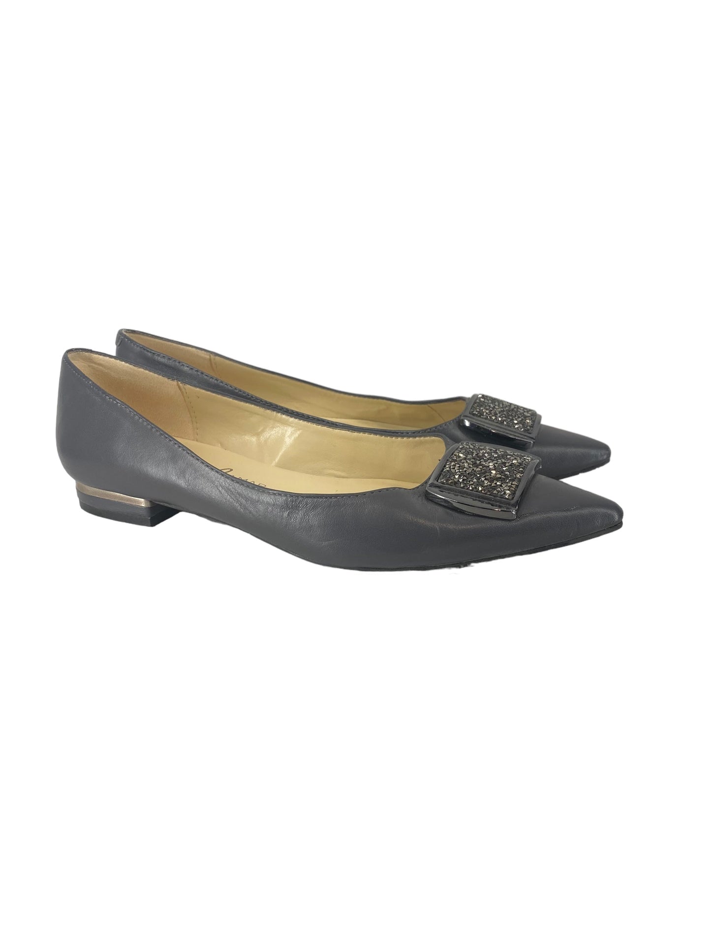 Grey Shoes Flats Clothes Mentor, Size 8