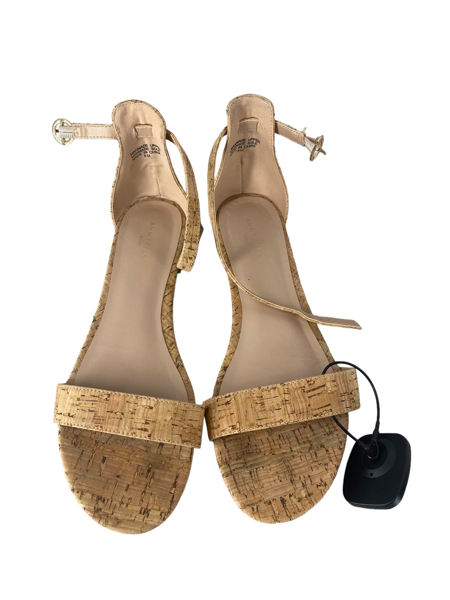 Tan Sandals Flats Ann Taylor, Size 8