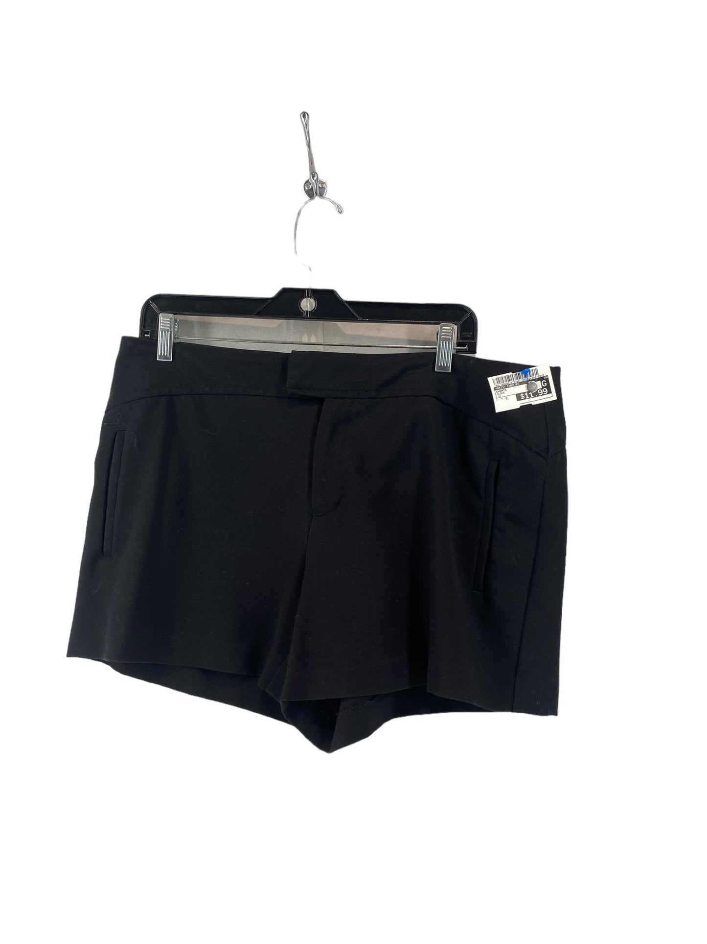 Black Shorts Daisy Fuentes, Size 12
