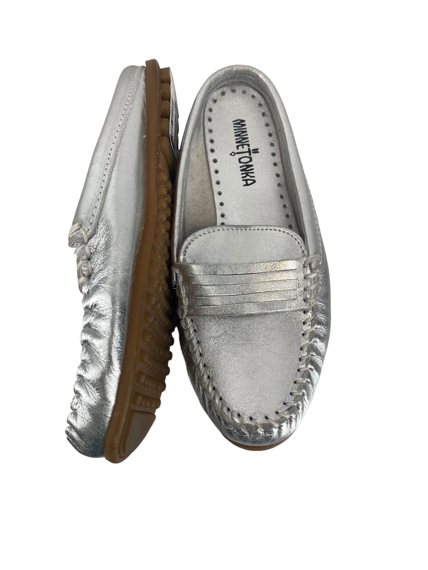 Silver Shoes Flats Minnetonka, Size 9