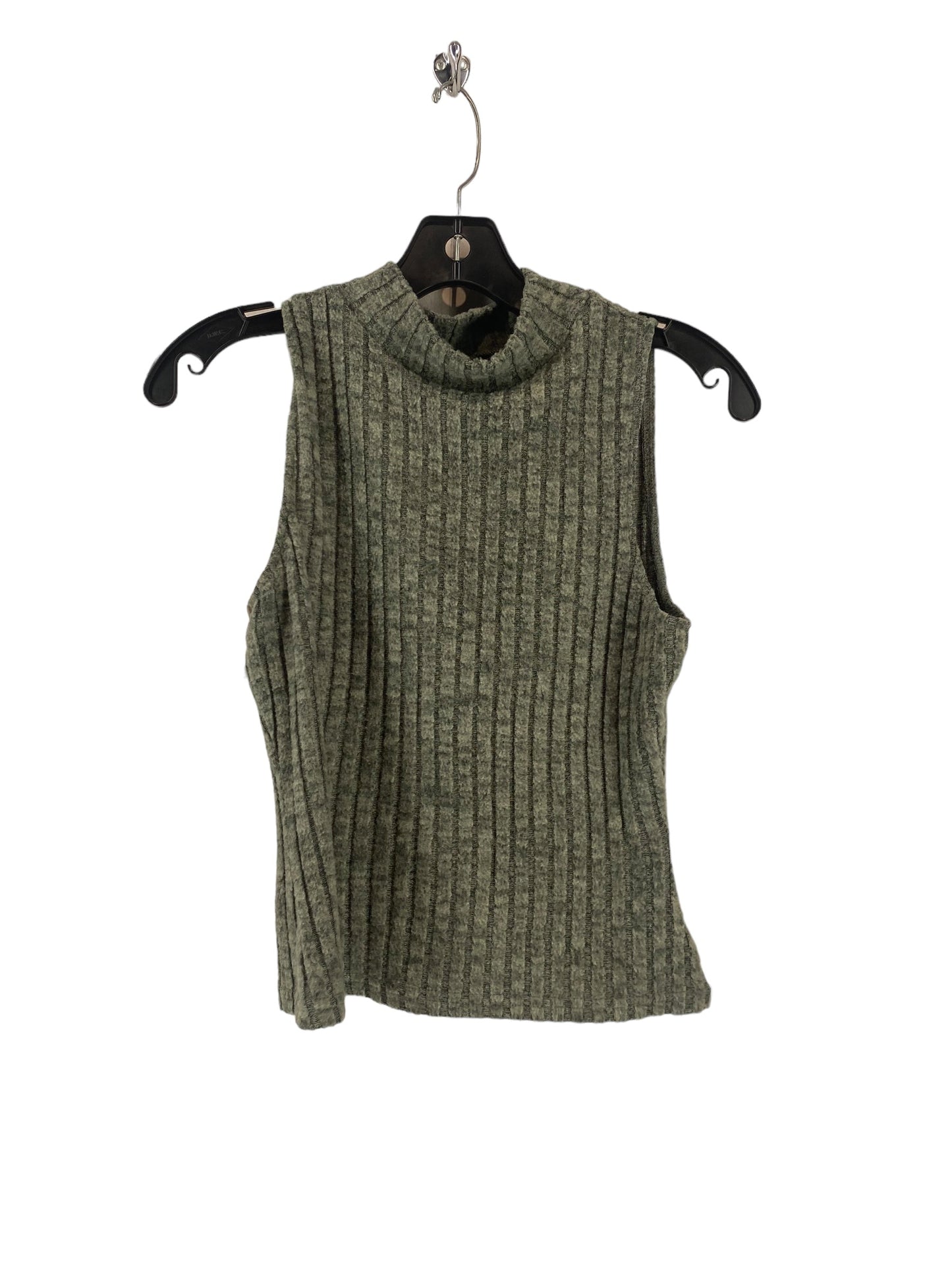 Top Sleeveless By Shein In Green, Size: L