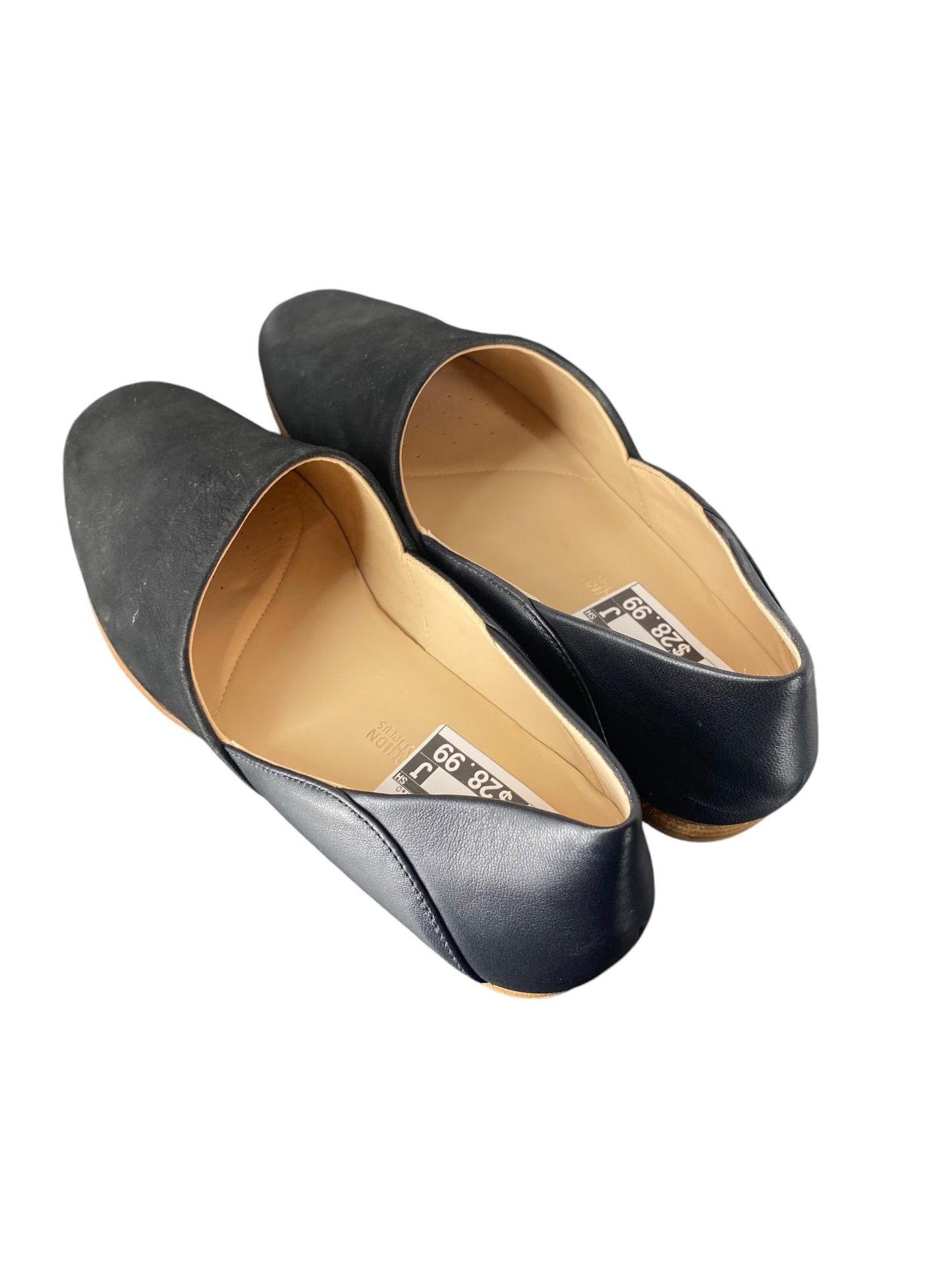 Shoes Flats By Clarks In Black, Size: 8