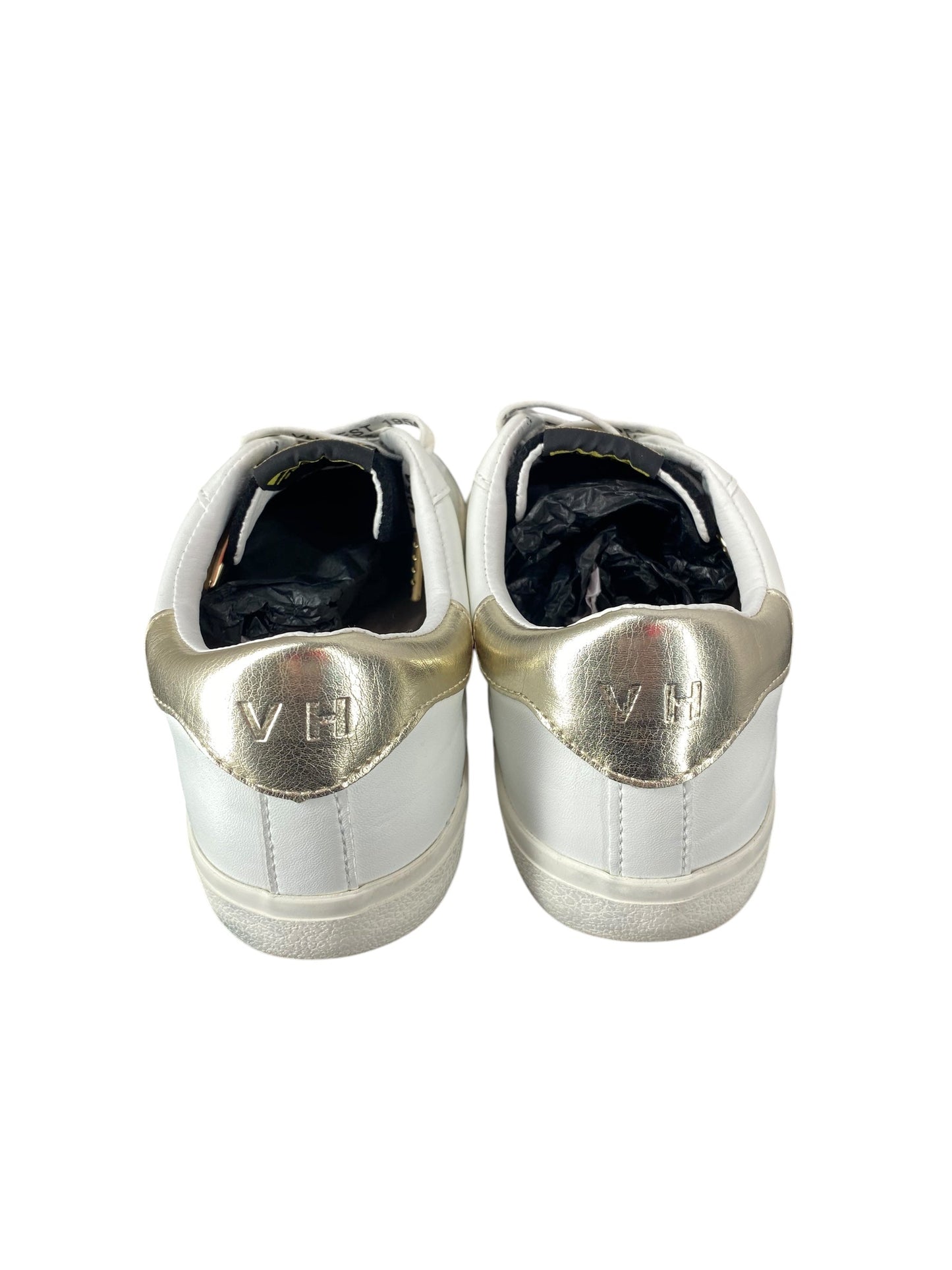 Shoes Sneakers By Clothes Mentor In White, Size: 7.5