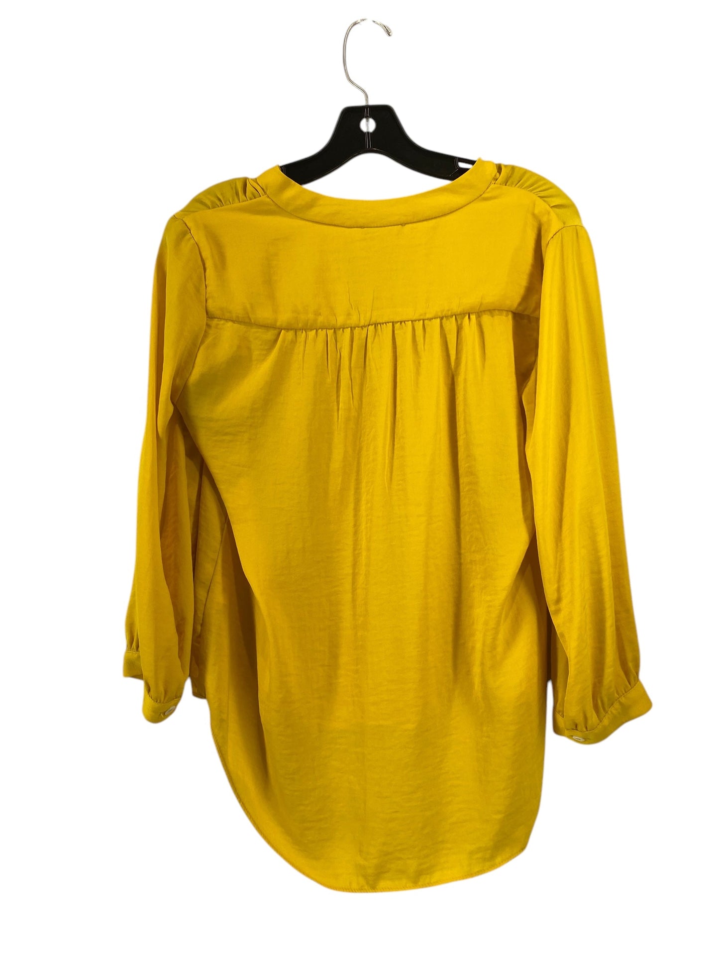 Top Long Sleeve By Vince Camuto In Yellow, Size: S