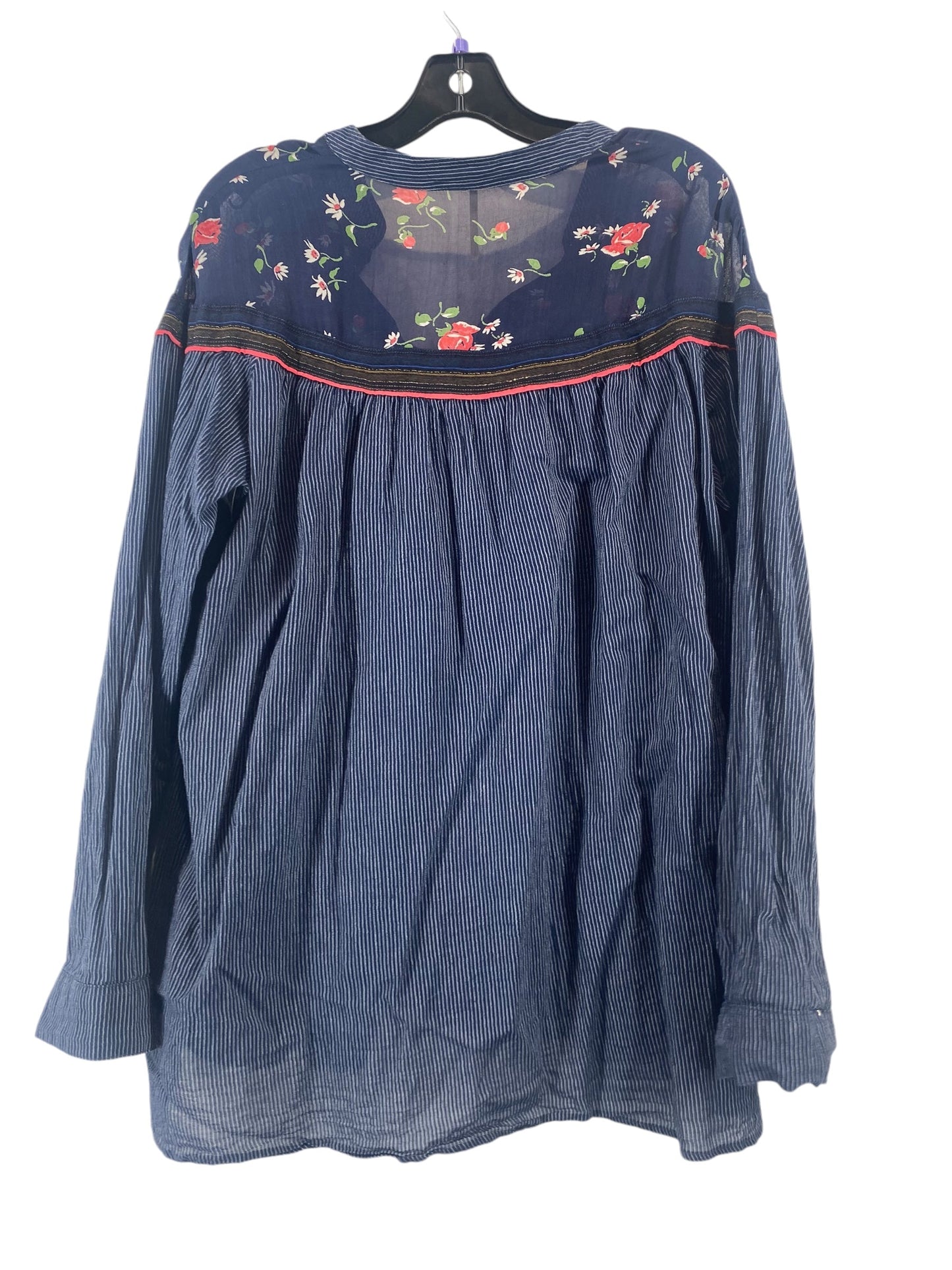 Top Long Sleeve By Free People In Navy, Size: S