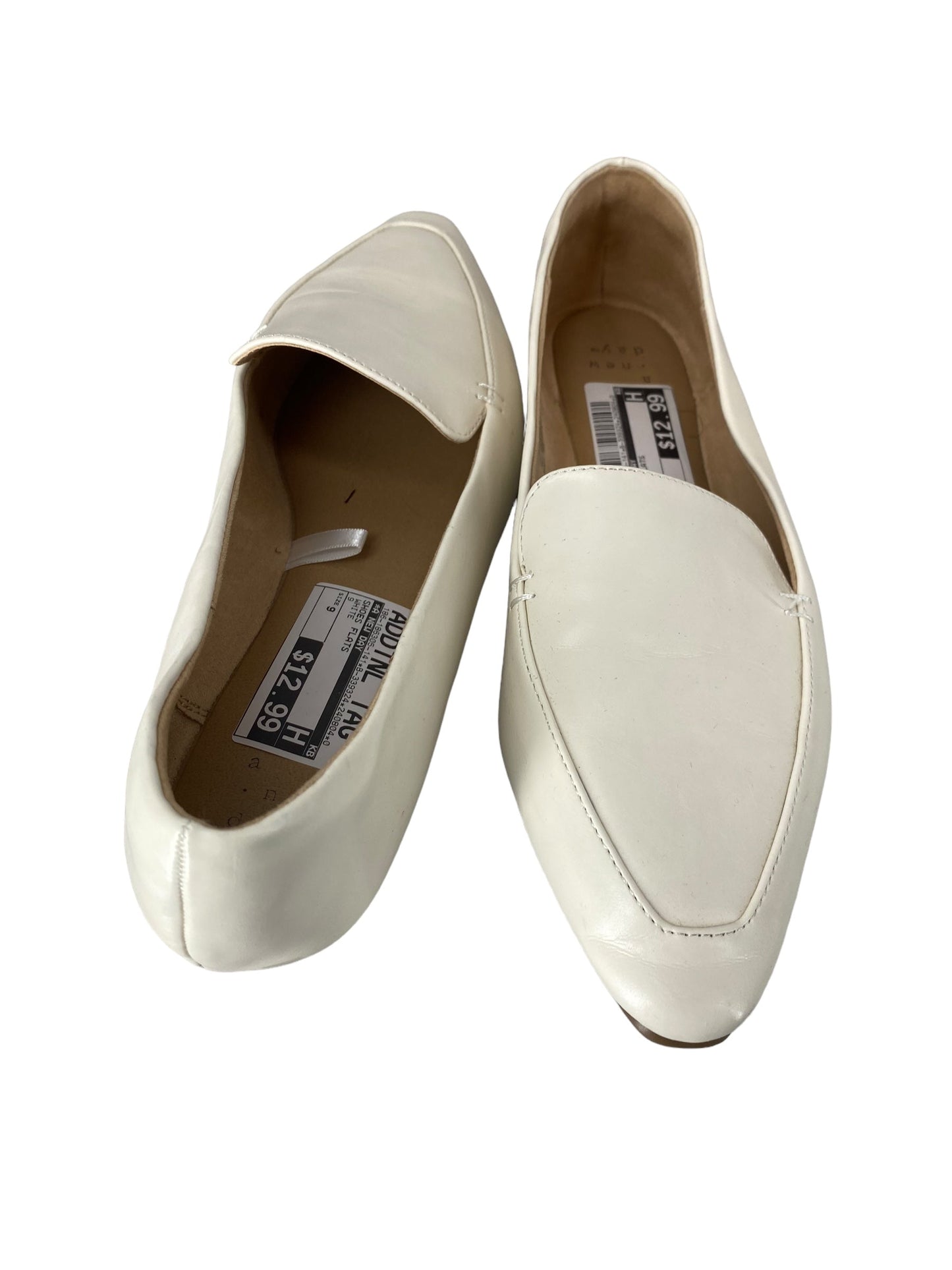 White Shoes Flats A New Day, Size 9