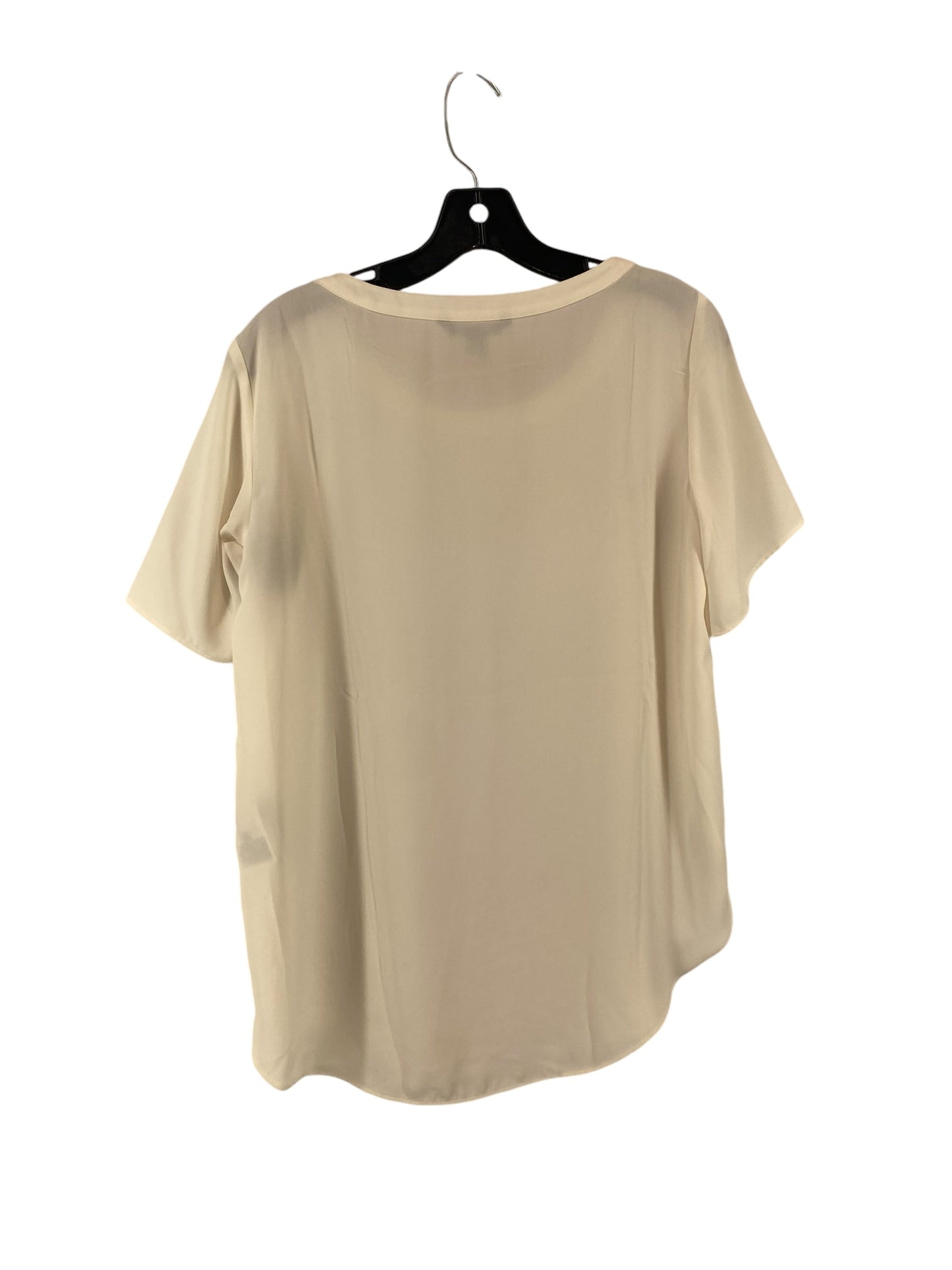 Top Short Sleeve By Banana Republic In Cream, Size: Xs