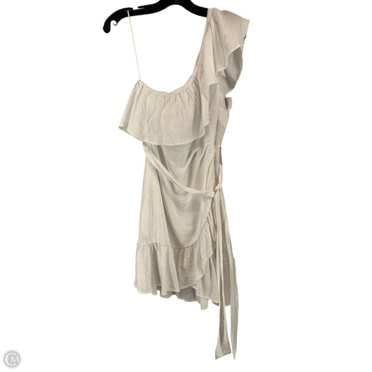 Dress Casual Short By Clothes Mentor In White, Size: S