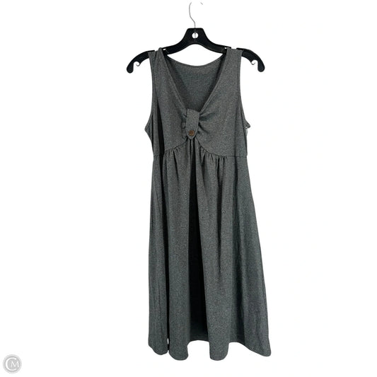 Dress Casual Short By Clothes Mentor In Grey, Size: L